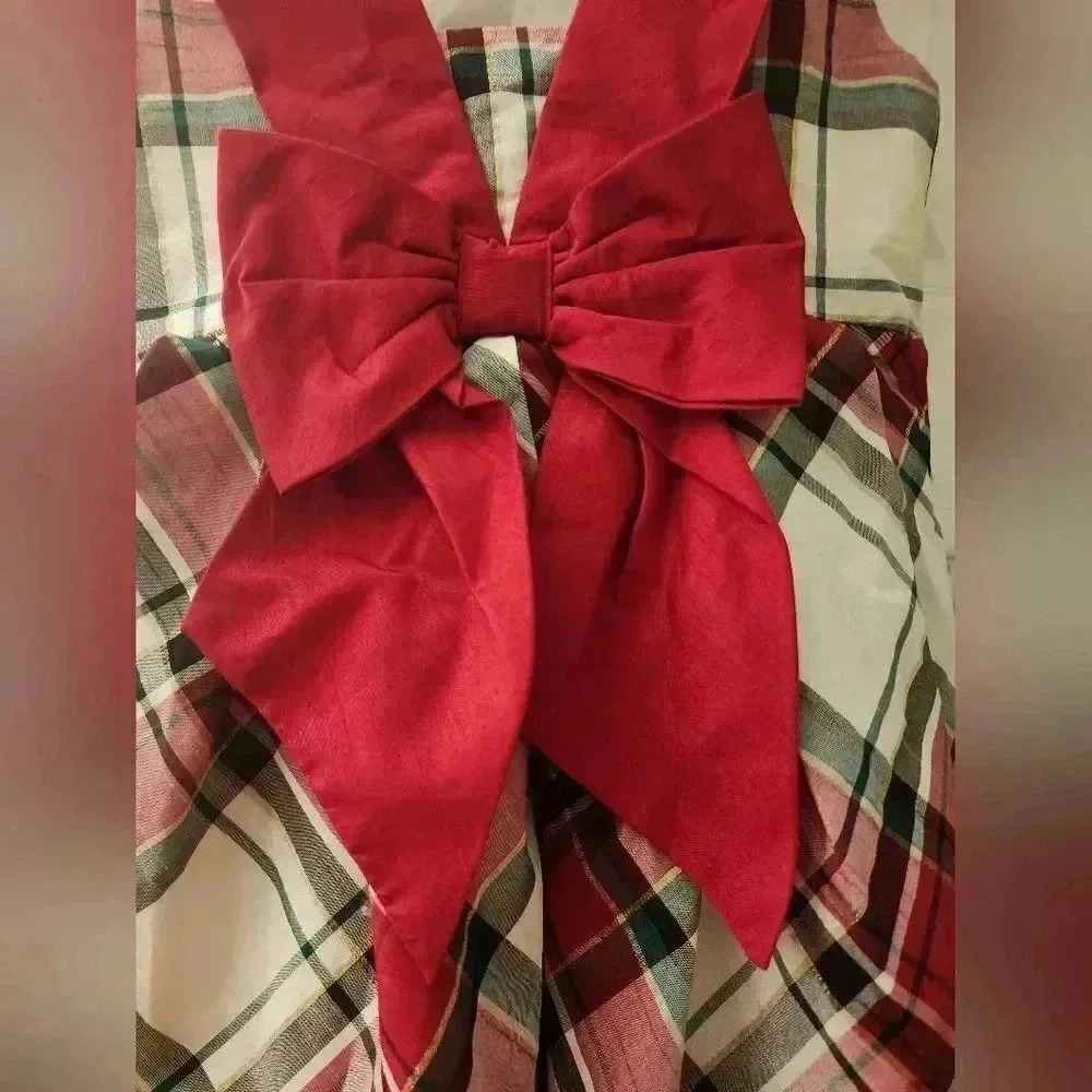 Festive dress  - Picture 4 of 7